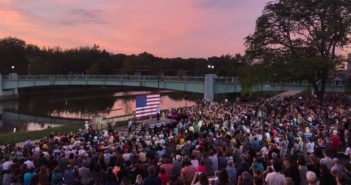 Crowd of people for Elizabeth Warren's speech.