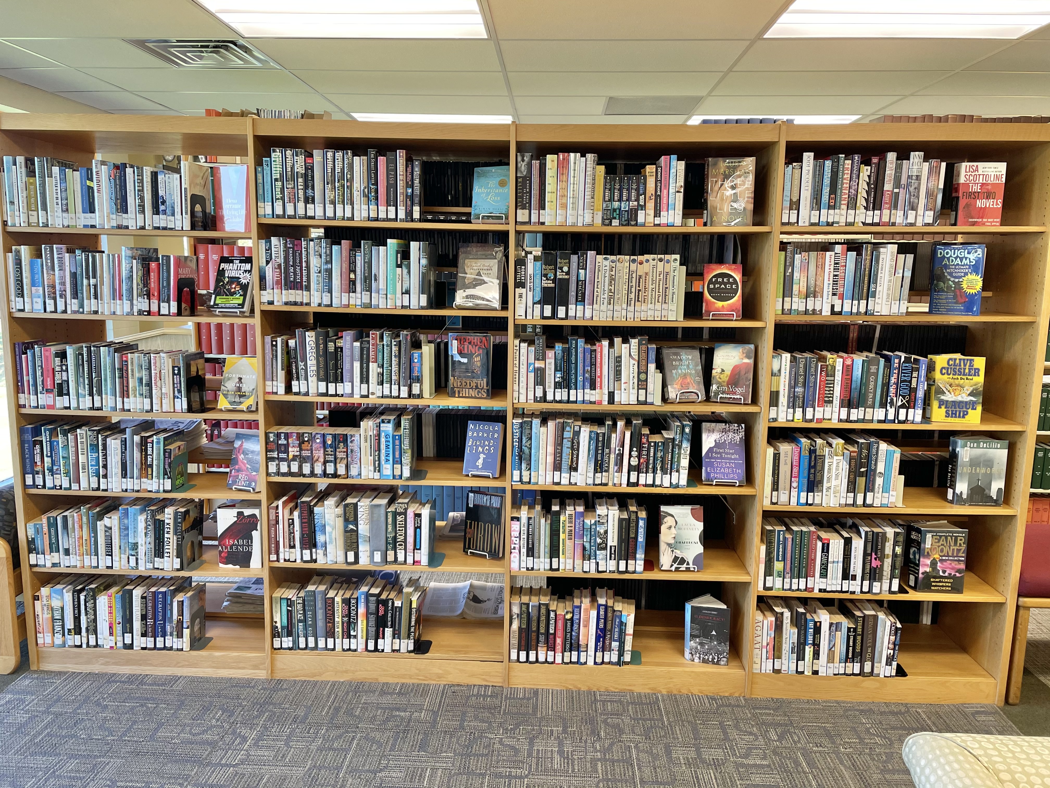 A collection of popular books is located on the first floor of the Cannon Memorial Library.